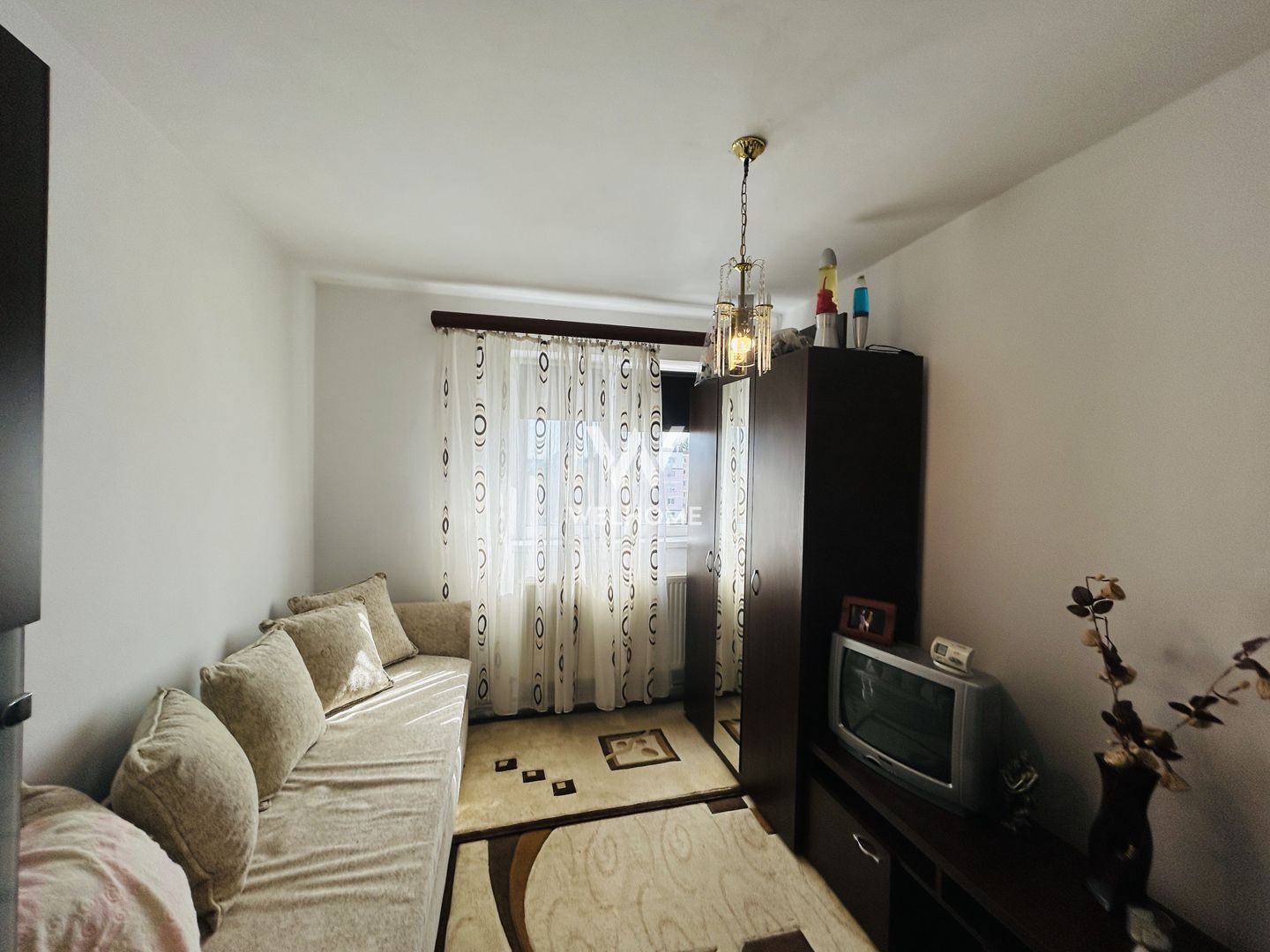 Apartament decomandat, 2 camere, mobilat - Cisnadie - Poză 5