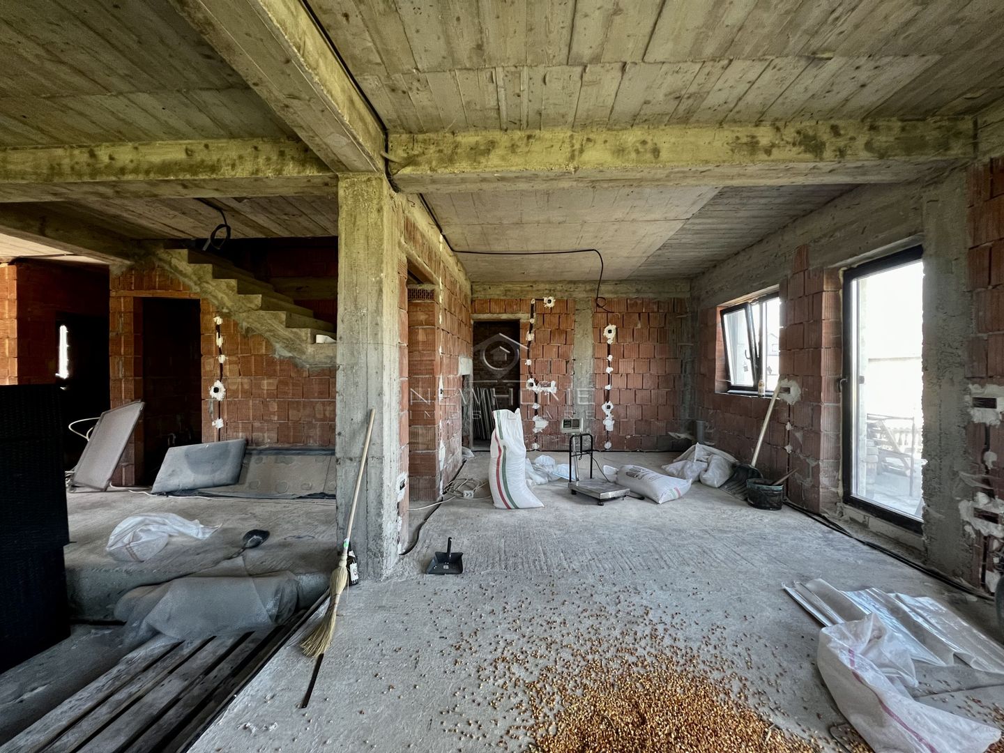 Casa indviduala cu teren generos,  COMISION % - Poză 8