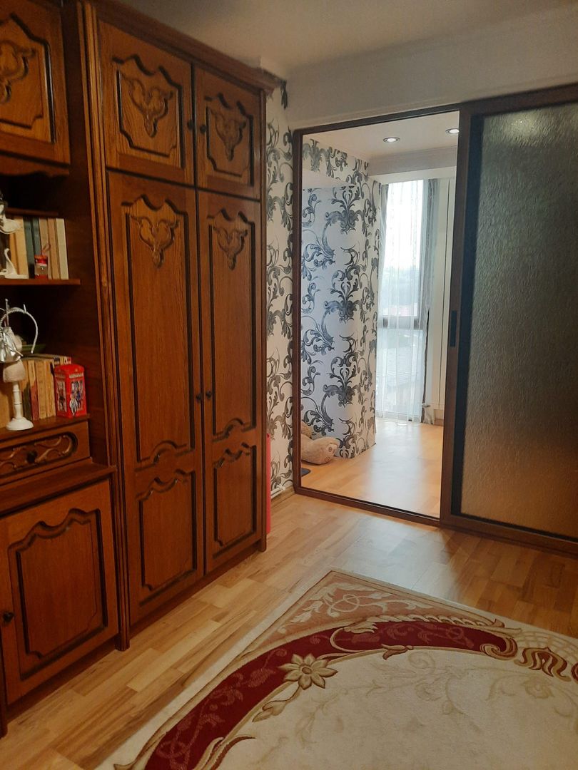 Apartament 3  cam Pta Centrala,et 4/7 - Poză 18