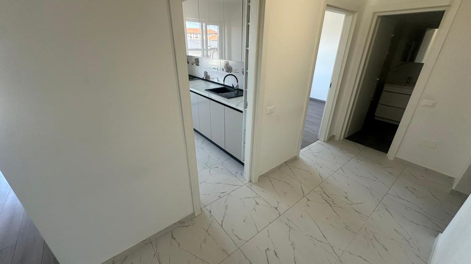 AP. 2 CAMERE- BUCATARIE INCHISA, BLOC NOU, CENTRALA PROPRIE - Poză 3