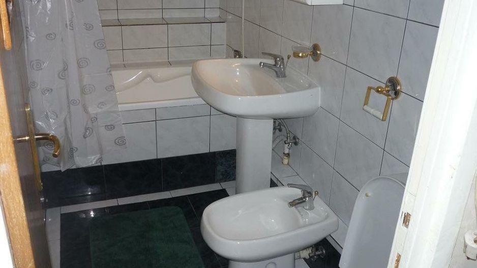 Panduri - 3 camere decomandate de vanzare etaj 3 - - Poză 10