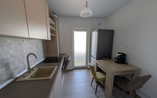 Apartament renovat complet, 2 camere decomandat, zona Gheorgheni. - Poză 3