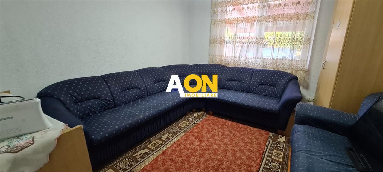 Casa pentru 2 familii, 7 Camere, 2 Garaje, 1500MP Teren - Poză 9