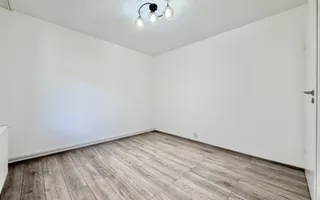 Apartament cu 3 camere decomandat la parter inalt, zona Girocului langa Lidl. - Poză 14