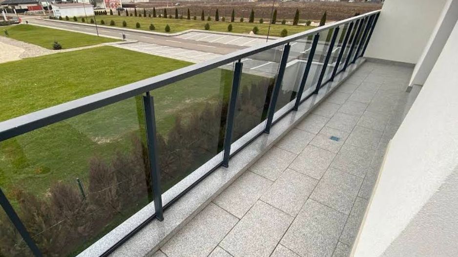 Apartament doua camere Tunari+ loc parcare - Poză 3