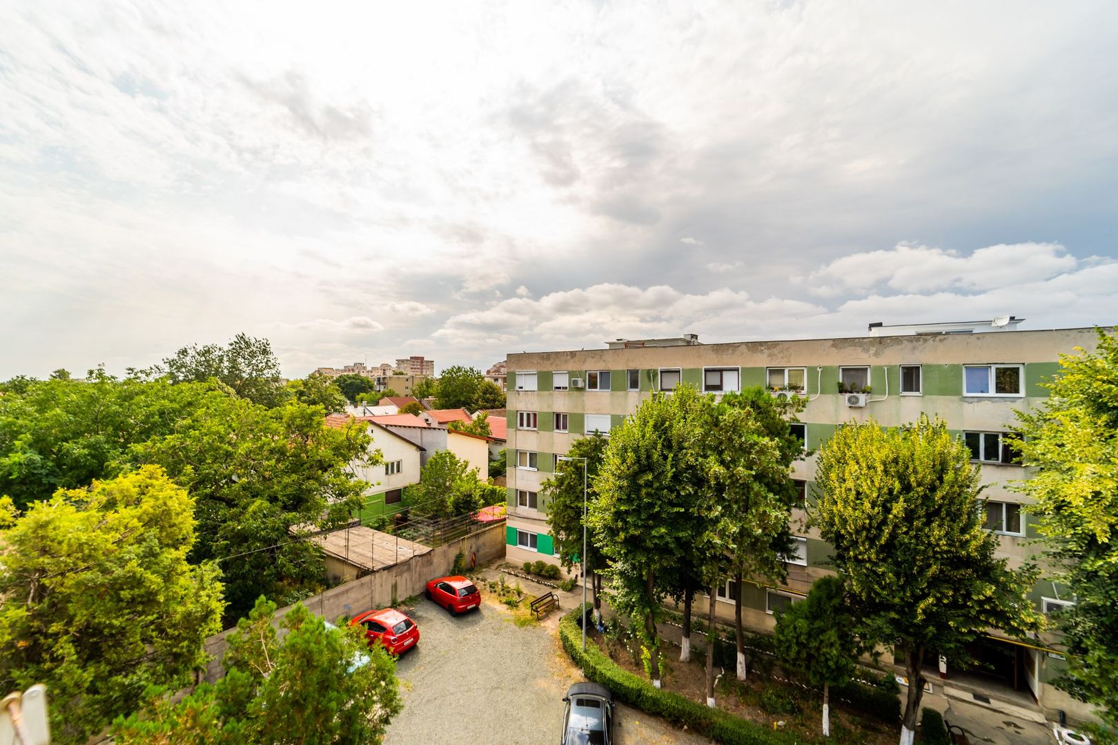 REZERVAT! Locuință accesibilă în centrul Aradului, lângă Kaufland. - Poză 3