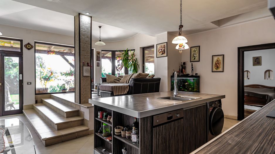 Vilă istorică în Arad. - Poză 9