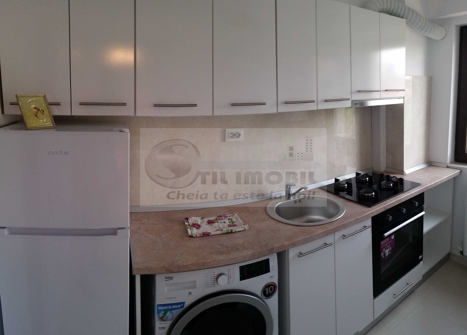 Studio de închiriat  – vis-a-vis de Palas Campus - 400 EURO - Poză 2