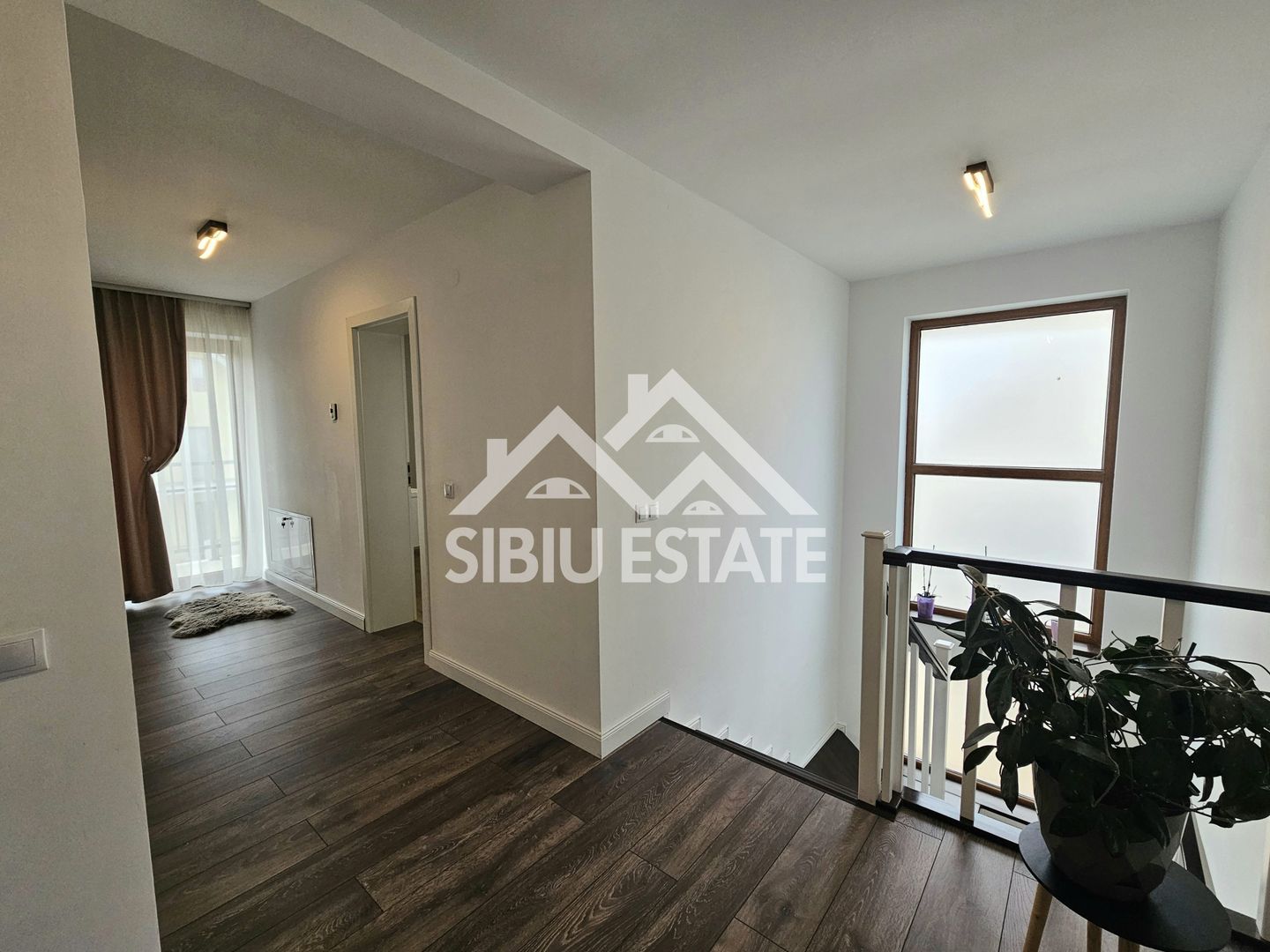 Casa 4 camere Sibiu dotari bune, pivnita, terasa - Poză 14