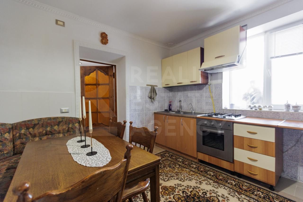 Vânzare, casă, 2 nivele, strada Traian, r-ul Ialoveni. - Poză 19