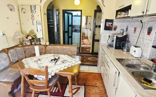 🏡 Casă spațioasă cu 9 camere în Strejnicu – pentru locuință, birouri - Poză 91