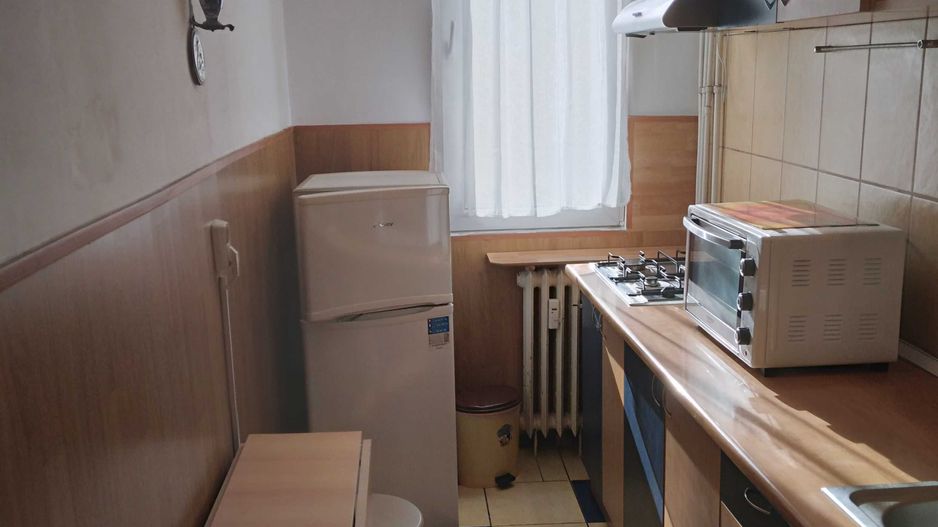 Garsoniera mobilata etaj 1, parcare, metrou 5 min, Valea Ialomitei - Poză 5