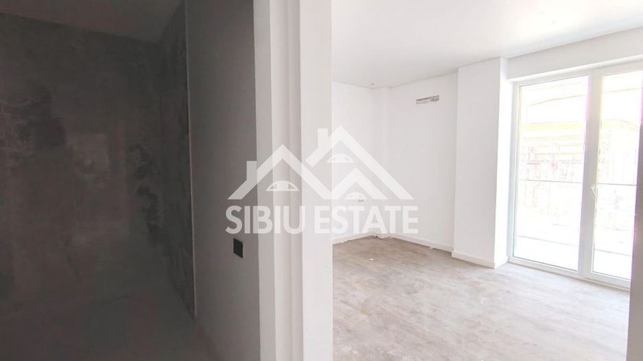Apartament Sibiu central 3 camere, 2 bai Imobil Top lift garaj - Poză 4