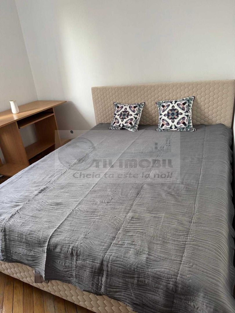 Închiriez apartament cu 2 camere Podu Ros 400 euro - Poză 6