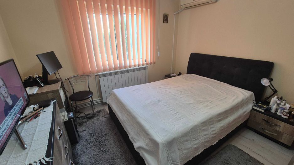 3 camere, decomandat, 2 băi,  etaj 2,  I.C.Frimu - Poză 1