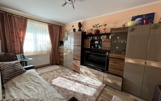 Apartament complet mobilat cu 3 camere în Giroc - 135,000 € - Poză 3