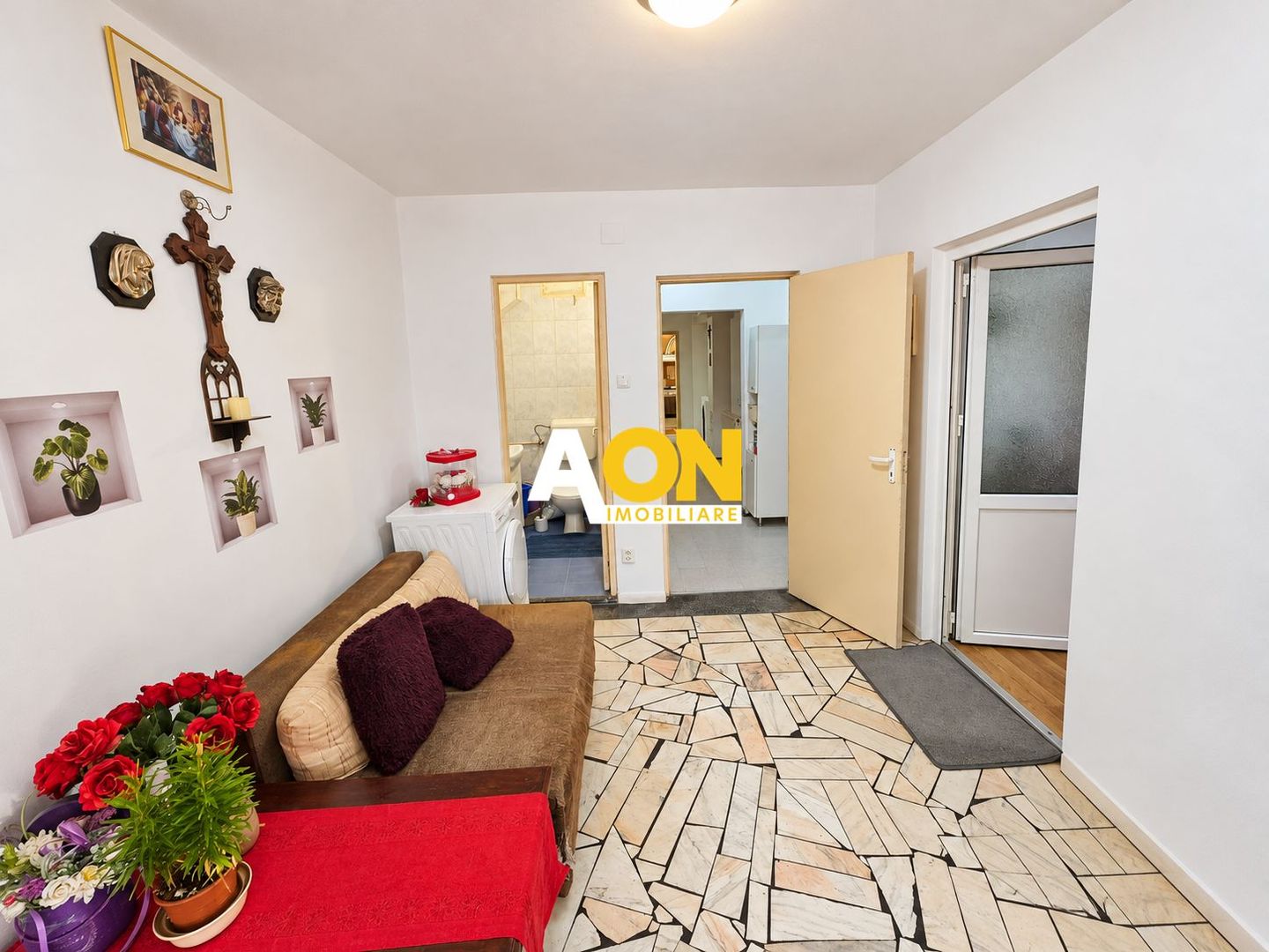 Spatiu comercial versatil, 4 camere, 2 bai, 72 mp utili, Cetate - Poză 4