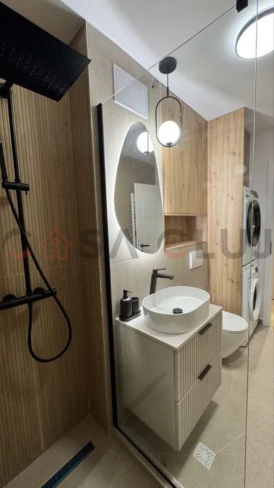 3 camere mobilat modern, la cheie, etaj intermediar - Poză 5