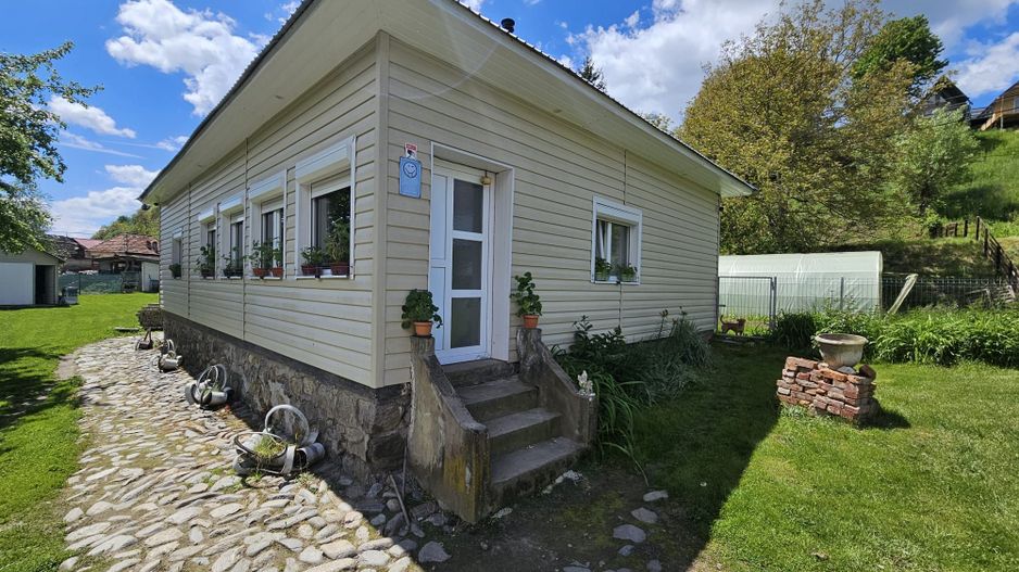 🏡 Casă de vânzare – Nucșoara, Argeș | Zonă montană | Teren 3000 mp - Poză 2