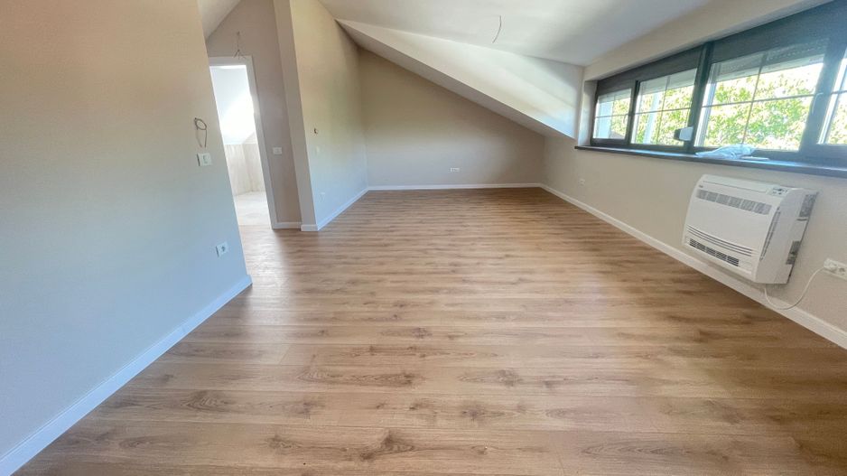 Duplex frumos si finisat modern in zona Mehala - Poză 15