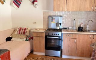Casă cu 2 dormitoare și living spațios, 105 mp, la marginea pădurii, Strunga - Poză 8