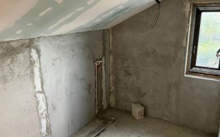 Casă de vânzare în Valea Ursului, Iași – 4 dormitoare, 2 băi, acces din strada principală - Poză 7