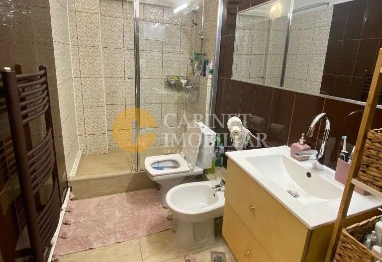 3 Camere Decomandat - Renovat  Mobilat/Utilat - Zona Dacia - Poză 9