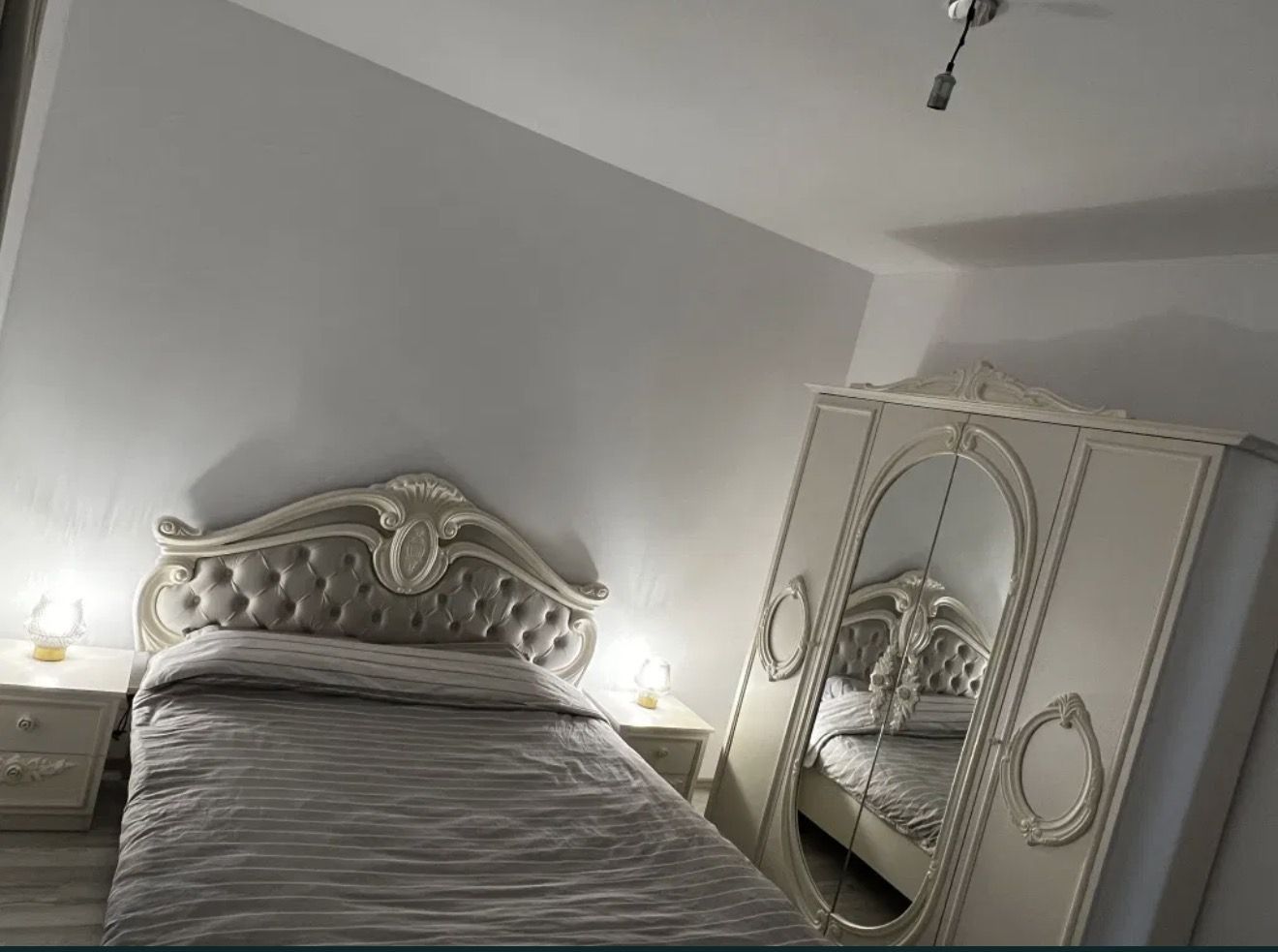 AP. 2 CAMERE- ANDRONACHE, PARCARE INCLUSA, CENTRALA, NEGOCIABIL - Poză 4