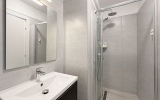 Apartament cu 2 camere, 2 bai | Casa del Mar | Restaurant si  Piscina - Poză 6