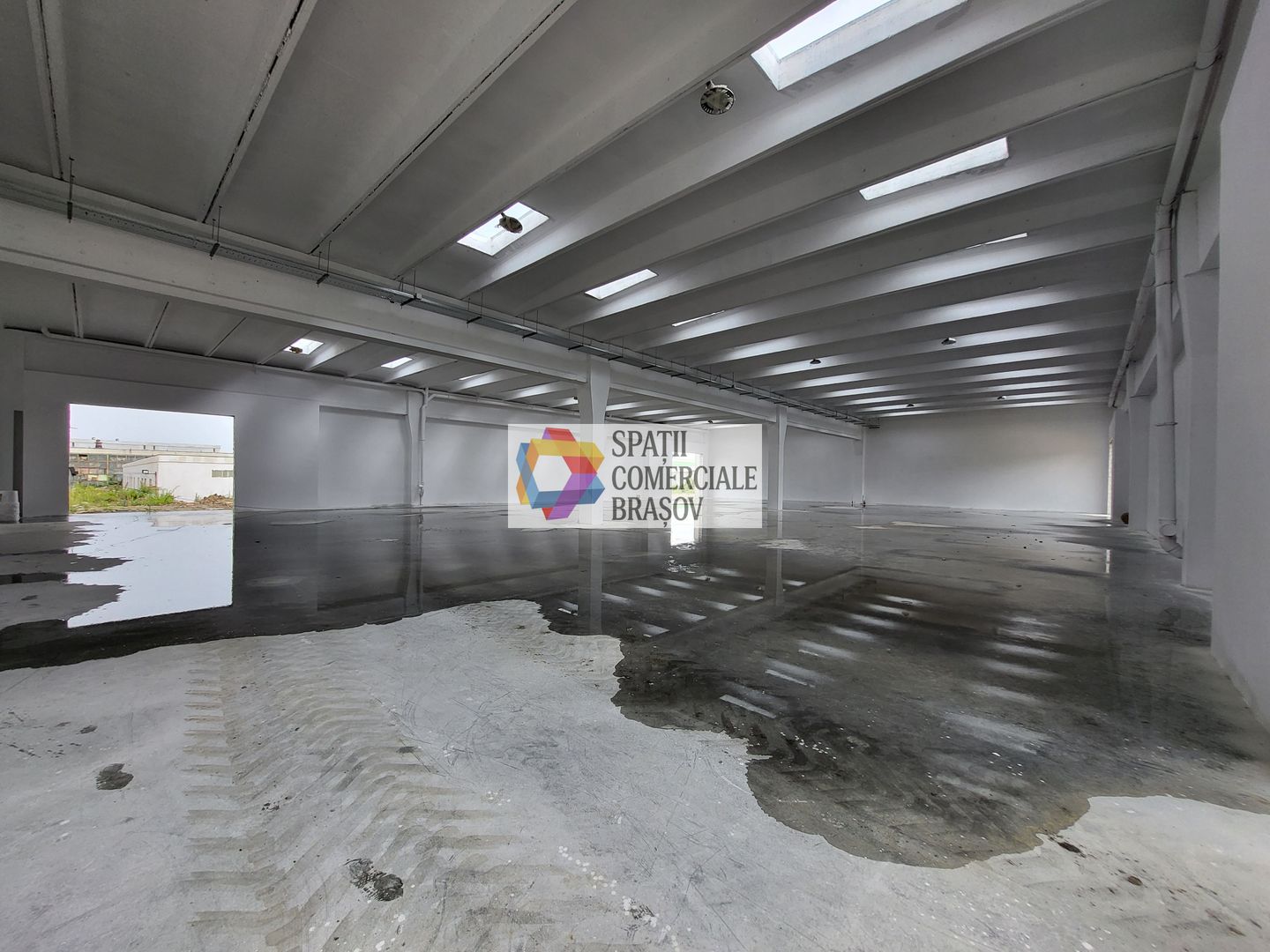 Spatiu comercial in centru comercial - 1800 mp disponibil 2024 - Poză 2