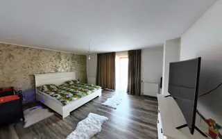 Casă 4 dormitoare și teren de 857 mp - zona Sântana de Mureș - Poză 12
