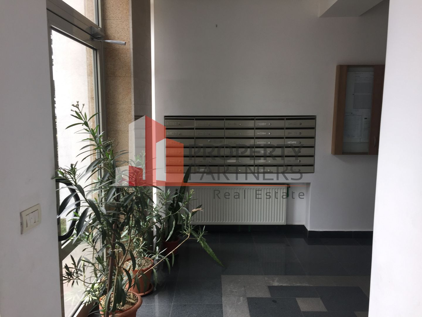 Apartament West Parc cu loc de parcare si boxa depozitare - Poză 4