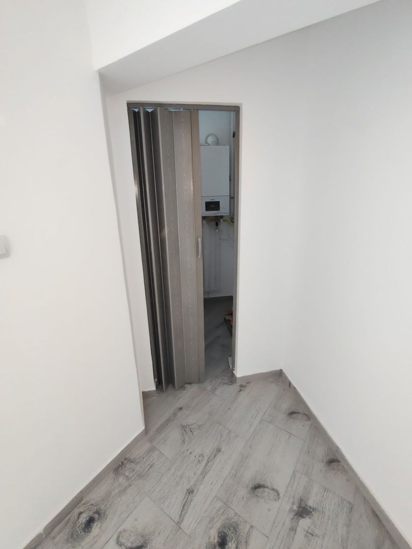 Apartament 2 camere finisat ,micro 16, etaj 2 - Poză 2