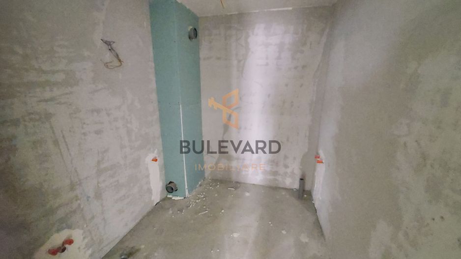 Apartament cu 3 camere+garaj+terasa de 25 mp ! - Poză 8