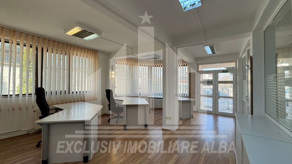 Spatiu comercial | De inchiriat | 85 mp | Cetate - Poză 2