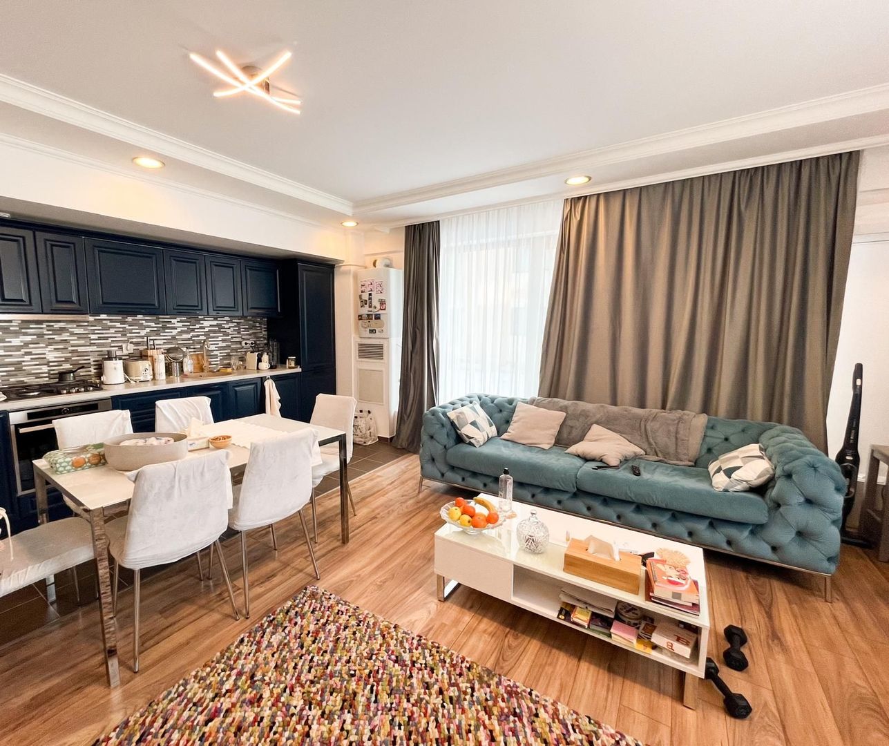 Colț de liniște cu piscină și parcare privată în inima zonei Iancu Nicolae - Poză 5