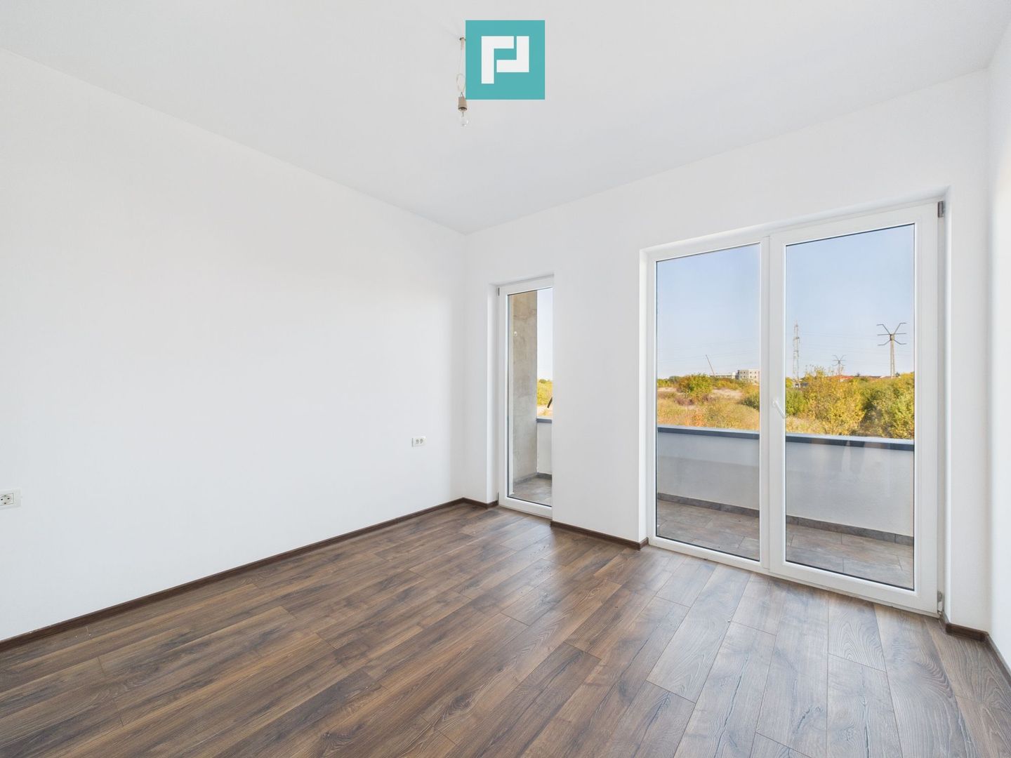 Apartament nou cu 3 camere , în Ghiroda - Poză 3