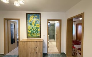 Apartament cu 3 camere in Piata Balcescu - Poză 2