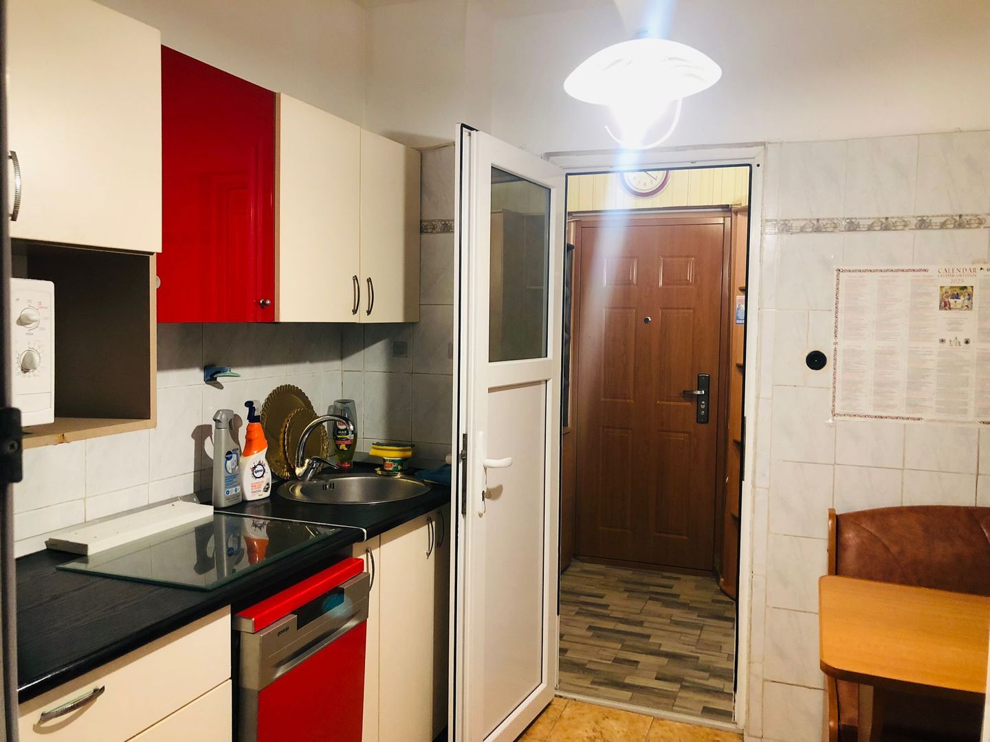 Apartament 3 camere - confort , siguranta si liniste - Poză 1