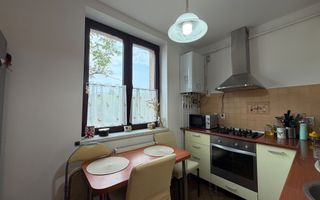 Apartament de 2 camere, decomandat, 54 mp, 2 parcari, zona Garii - Poză 1