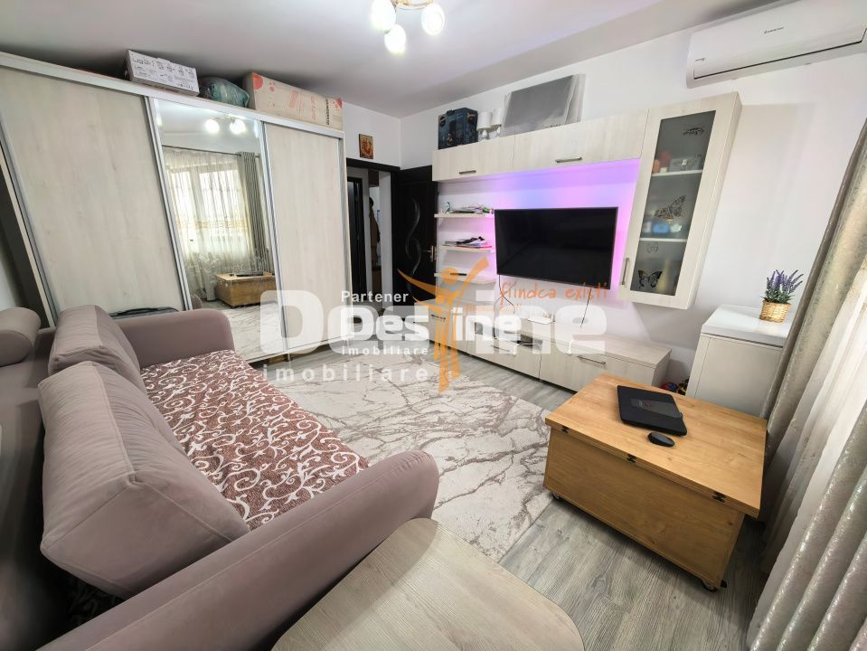 Apartament 2 camere decomandat 49 mp + balcon - Poză 1