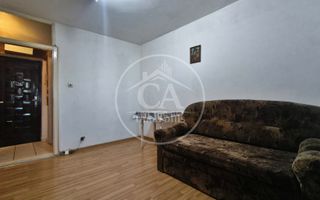 Apartament de vânzare cu 1 camere în zona Rogerius, Oradea - Poză 2