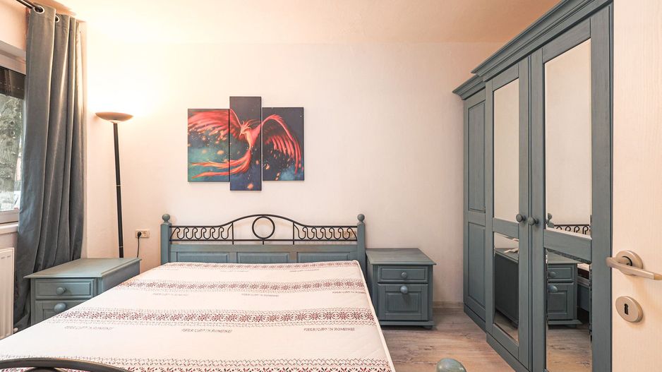 Apartament central, la parter, renovat și mobilat. - Poză 5