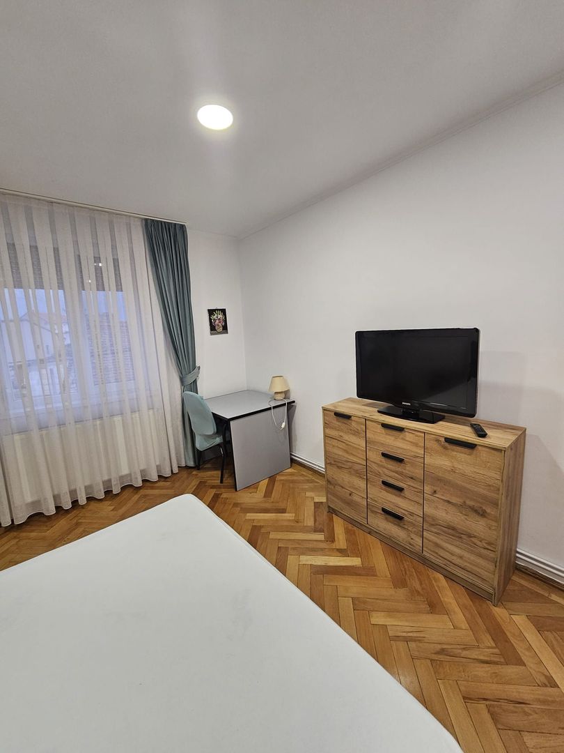 Apartament 2 dormitoare, Iuliu Maniu. 480 E/lună. Comision 0 - Poză 6
