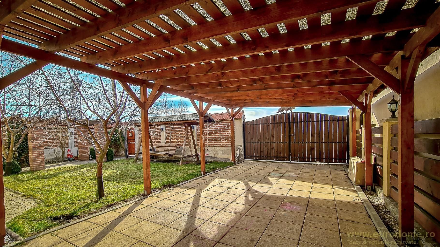 Casă nouă, intrare Stupini - Poză 7