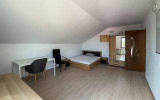 Casă modernă cu 5 camere, garaj și curte mare, mobilată in Corbu - Poză 17