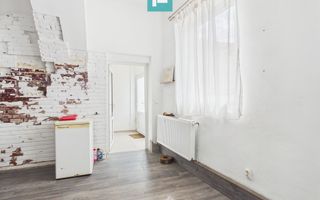 Casă cu 6 camere în zona Central - Poză 10