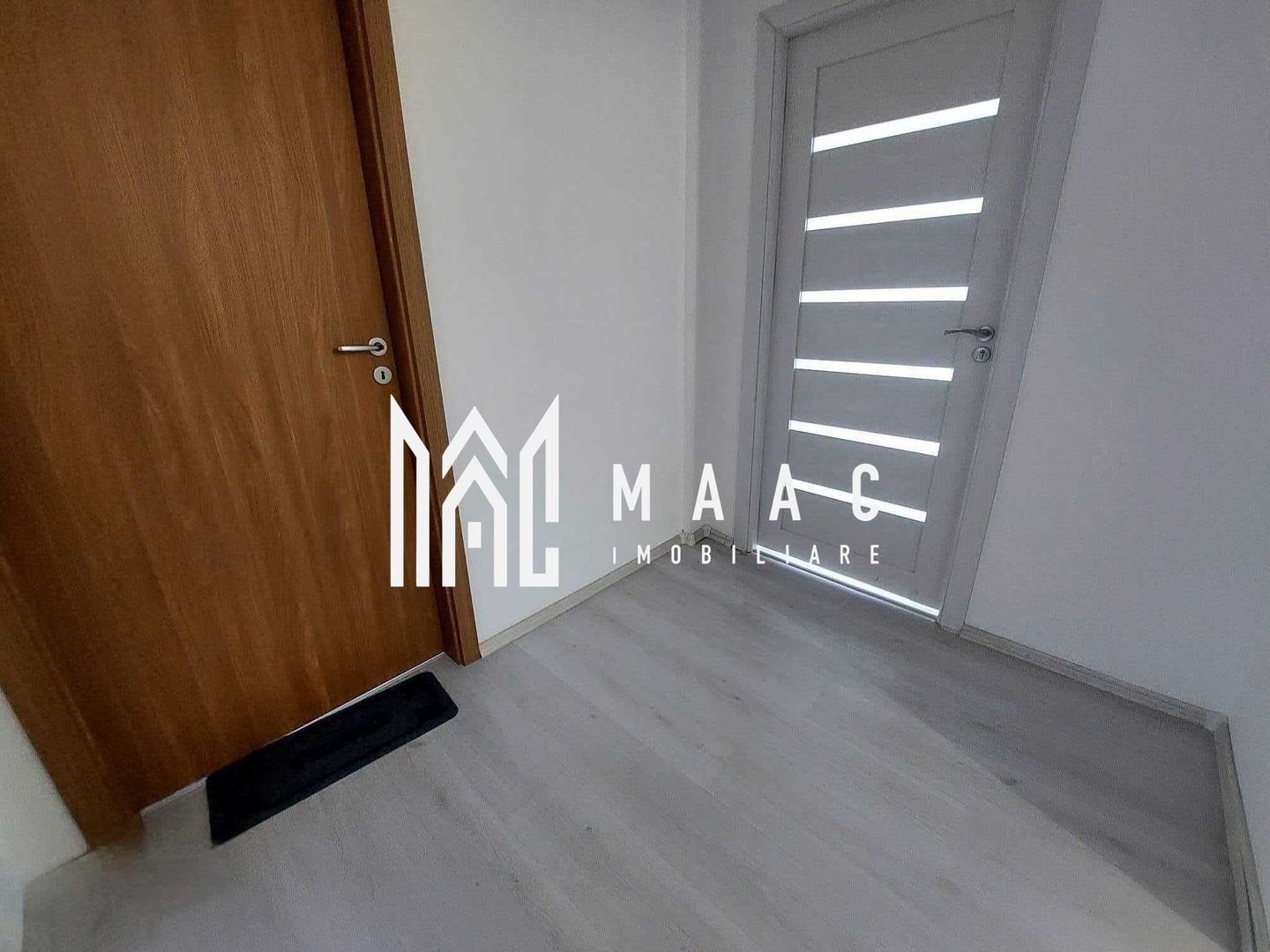 Spațiu de Birou | 14 mp  | Strand II - Poză 4