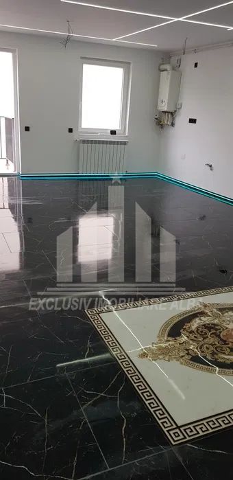 Apartament cu 2 camere de vanzare, Centru - Poză 2