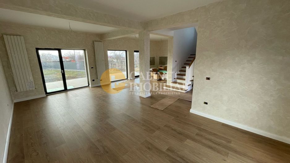 Vila Individuala LA ASFALT centru Aroneanu - 640mp teren - PREMIUM - Poză 2